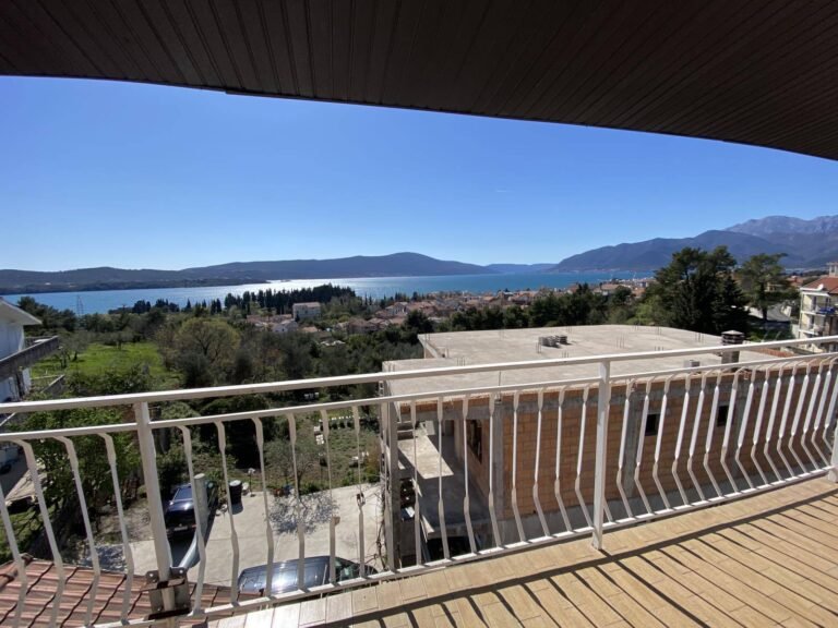 Villa for sale with panoramic view in Tivat