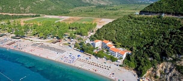 Jednosoban stan iznad plaže Jaz kod Budve, okrug Seoce.