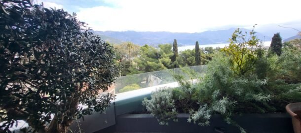 Studio apartman u kompleksu Roial Gardens u centru Budve