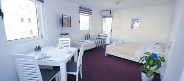 Студия квартира в Будве в аренду на год