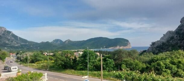 Two bedroom apartment for a long period of time rent in Buljarica