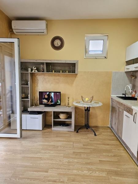 Jednosoban stan u Budvi od 01.10. 23 do 01.07.24