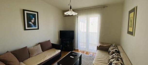 Двухкомнатная квартира в Будве на сезон или круглый год