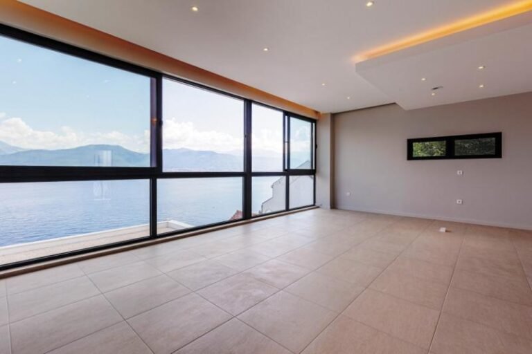 Premium villa with 3 bedrooms, swimming pool and sauna in Tivat, Krasici. Panoramic sea view!