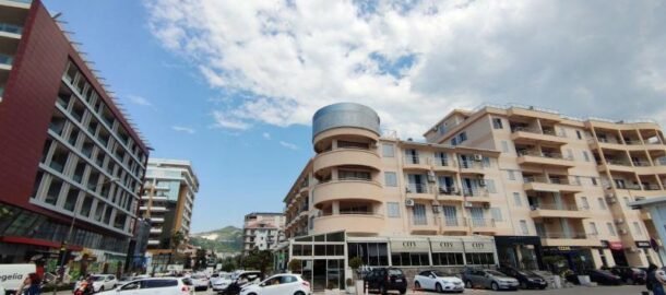 2-комнатная квартира в центре Будвы напротив TQ Plaza на 1 год