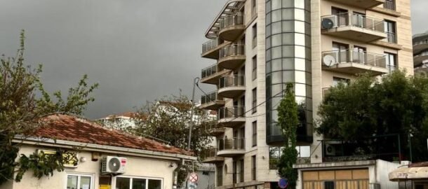 Jednosoban stan u Bečićima kod hotela Mediteran!