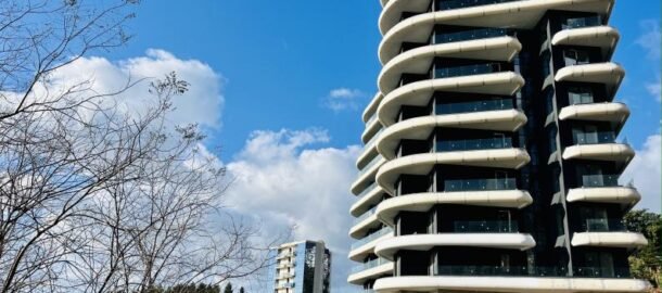 2 - комнатная квартира на первой линии моря в Бечичи!