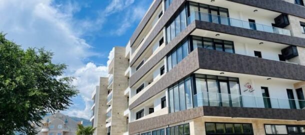 Nova garsonjera u Tivtu kod Porto Montenegro (Seljanovo)