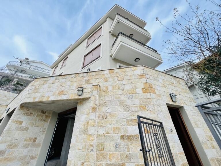 3-комнатная квартира с гаражом и садом - лучшее предложение в Петроваце!