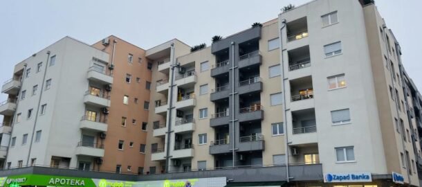 Jednosoban stan u zgradi klinike Moj Lab u Budvi!