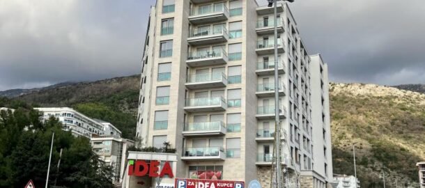 2-комнатная квартира в здании IDEA маркета в Бечичи!