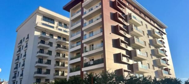 2-комнатная квартира в новом здании рядом с отелем Iberostar Slavjia в Будве!