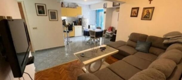 Продается квартира в центре Бара