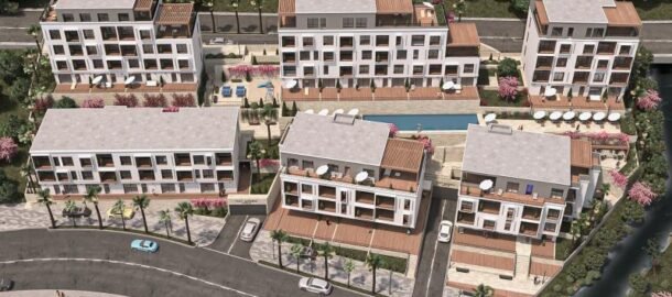 Студия в комплексе с бассейном рядом с Porto Montenegro!