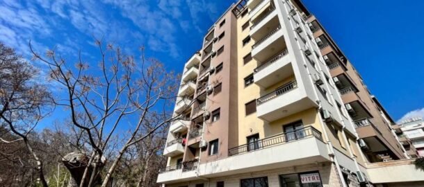 Jednosoban stan blizu restorana Parma u Budvi!