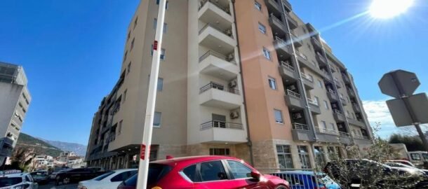 Dvosoban stan u novogradnji kod autobuske u Budvi!