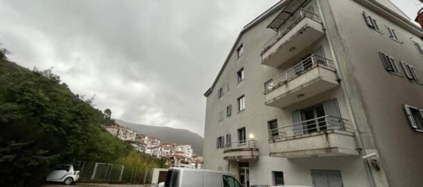 Jednosoban stan u Budvi na 1 godinu!