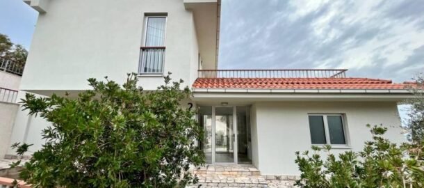 Vila van grada u Carskom Selu (Blizikuce)