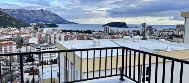 4 - комнатная квартира в новостройке в Будве с видом на море!