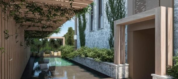 Jednosoban namješten stan sa bazenom u centru Budve!