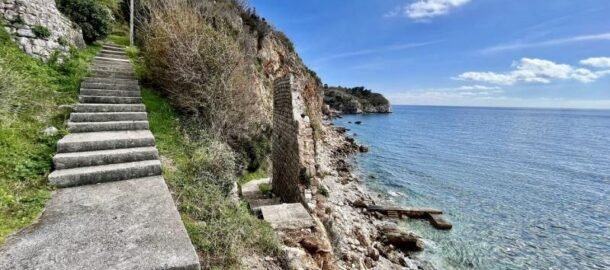 Plac od 420 m2 u Rezhevici!