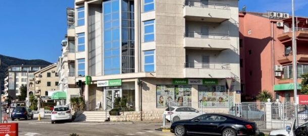 Dvosoban stan kod Eko Pumpe u Budvi!