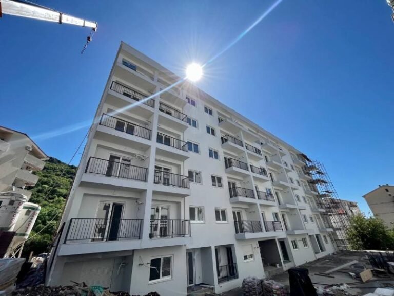 3-комнатная квартира 2.500€ / m2 новостройка в Будве!