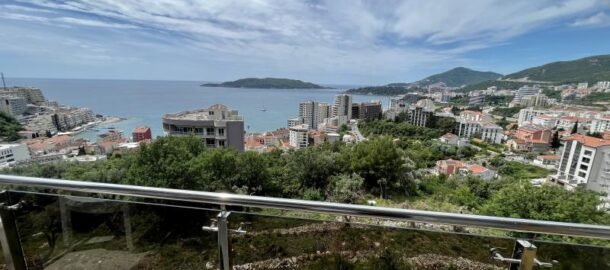 Garsonjera 34 m2 sa pogledom na more u kompleksu sa bazenom!