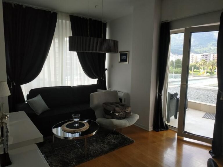 Luksuzan trosoban stan u Tre Canne!