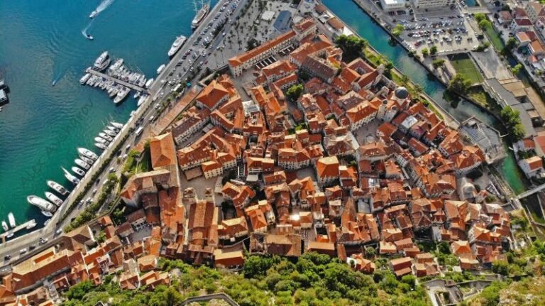 Инвестиционная односпальная квартира в старом городе Котор!