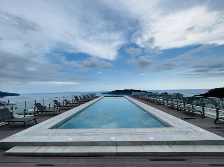 2-комнатная квартира 53 m2 с Infiniti бассейном в Бечичи!