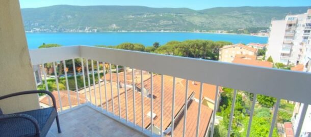 Two bedroom apartment in Topla, Herceg Novi with sea views for long term rent!
