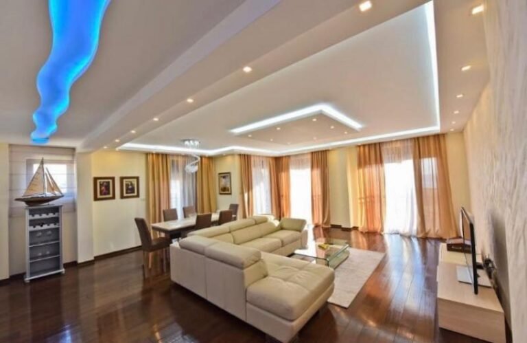 Trosoban stan u Petrovcu sa pogledom na more!