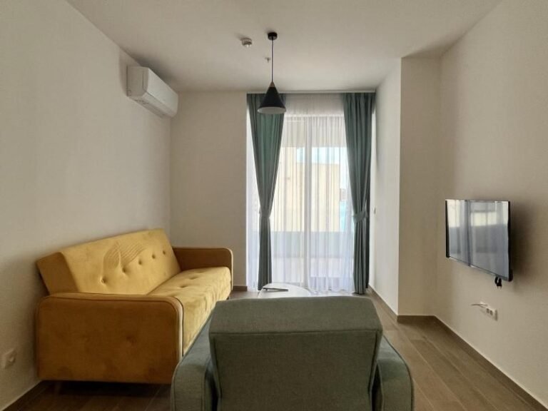 Jednosoban stan u Green stone u Rafailovičima na 1 godinu!