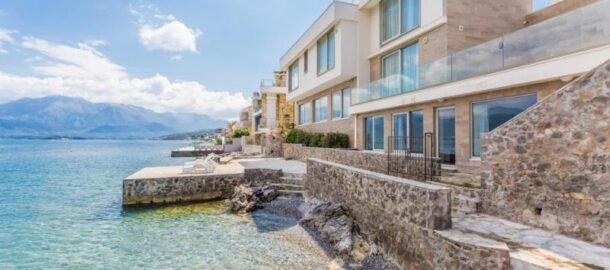 Moderna vila Sofia u Krašićima na samoj obali mora!