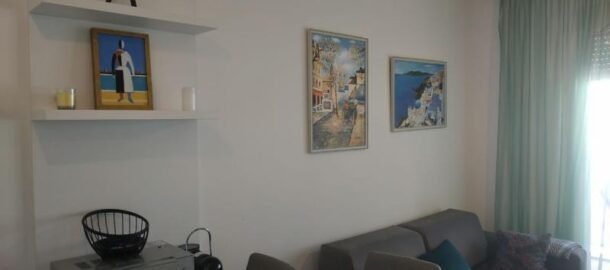 Izdaje se jednosoban stan na godinu dana u centru Budve!