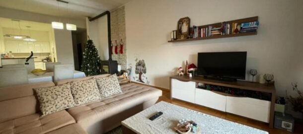 Dvosoban stan u strogom centru Budve!