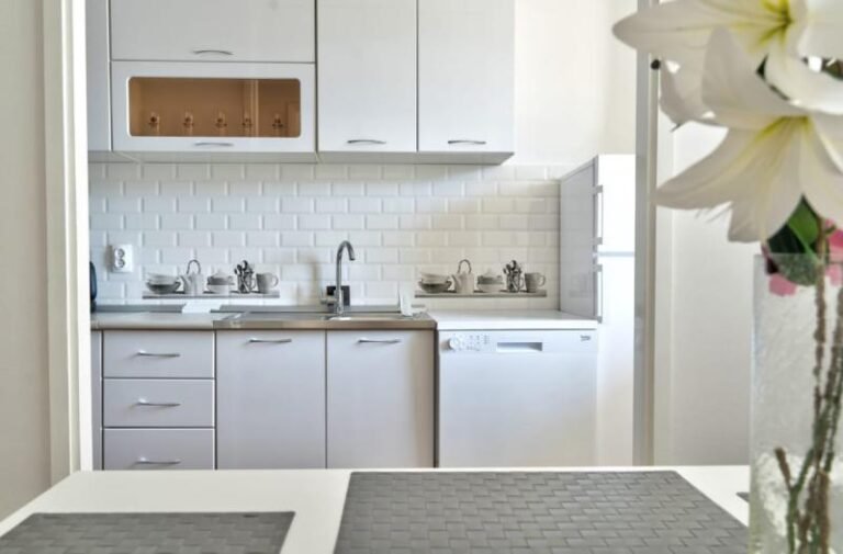 Двуспальная квартира в Топла, Герцег Нови с видом на море в долгосрочную аренду !