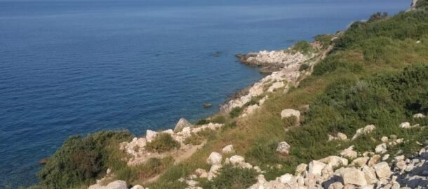 Уpбaнизированный учacтoк 1810 м2 с UTU условиями в районе Смоквицы!