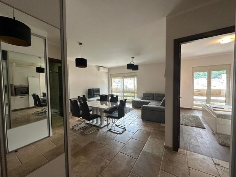 One-bedroom apartment for rent in the very center of Budva!