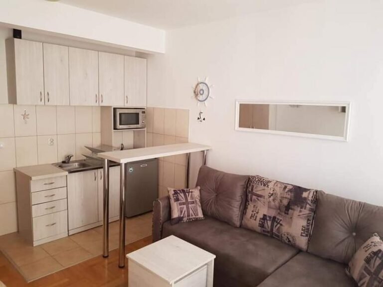 Studio apartment in Budva, Velji Vinogradi area!
