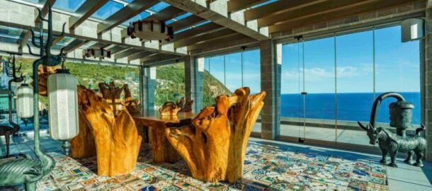 Роскошная вилла в Будве с панорамным видом на море!