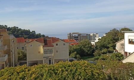 В Петровце для долгосрочной аренды студия с видом на море!