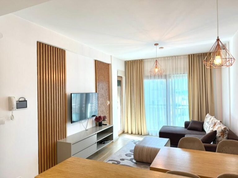 Jednosoban stan u zgradi sa Spa centrom, sa pogledom na more blizu hotela Maestral!