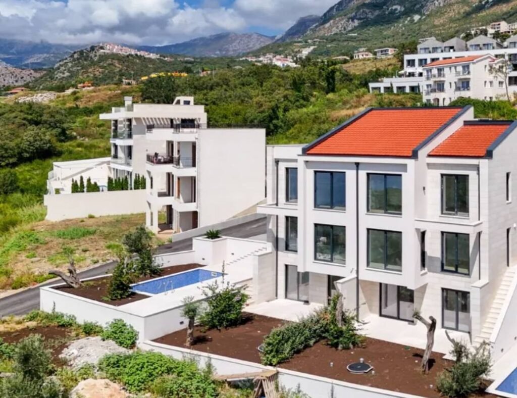 Vila sa pogledom na more u Reževićima!