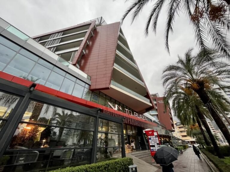 2 комнатная квартира 95 m2 в сердце Будвы в TQ Plaza!