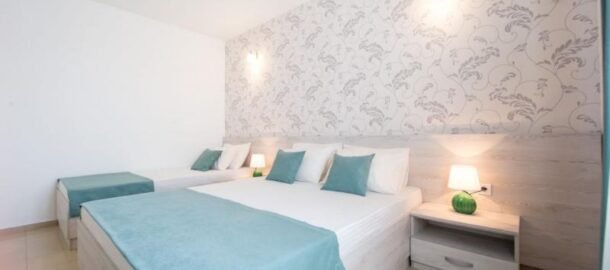 Квартира-студия в Петровце в аренду на год!