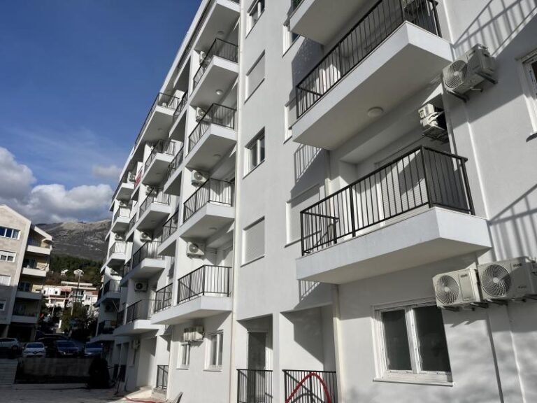 One-room apartment next to the Kuzhina restaurant in Budva!