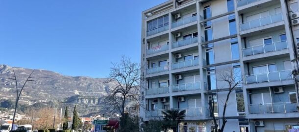 3 комнатная квартира 54 m2 в центре Будвы!