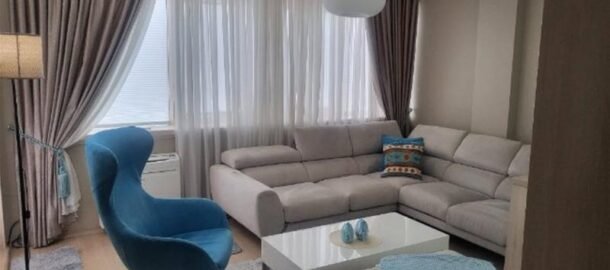 Односпальная квартира в самом центре Будвы с гаражом в 100 м от моря в долгосрочную аренду!